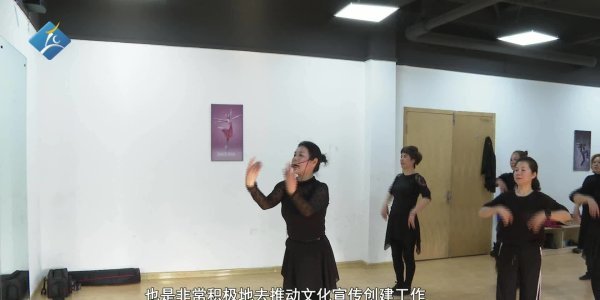 【鹿视频】小舞台大梦想！她用“热爱”舞出和谐社区与精彩人生2021-03-16