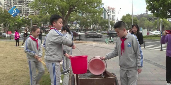 【鹿视频】当植树节遇上首个“温州人才日” 他们这样做2021-03-12